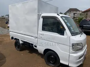 Daihatsu HIJET 2002 White