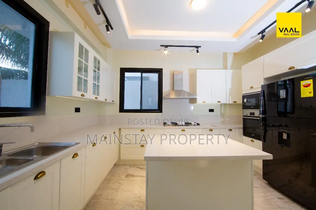 5bdrm Villa in Mainstay Estates, Cantonments for rent