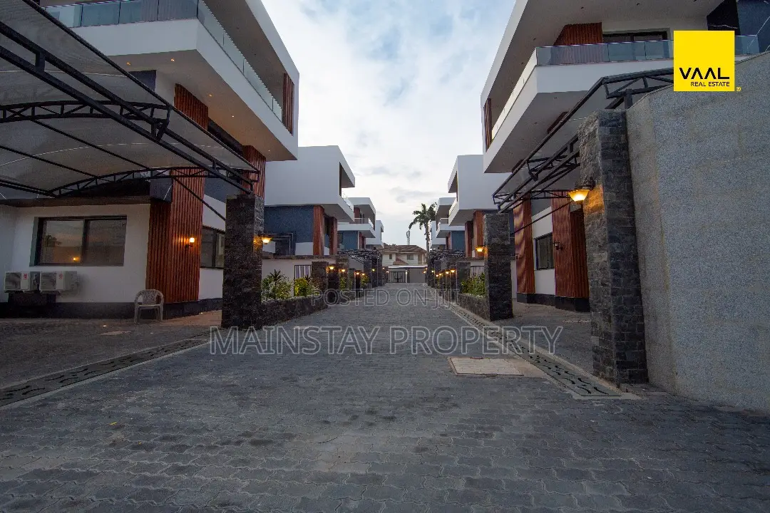 5bdrm Villa in Mainstay Estates, Cantonments for rent