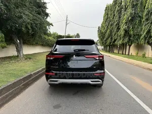 Mitsubishi Outlander SE 2022 Black