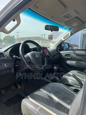 Mitsubishi L200 2022 White
