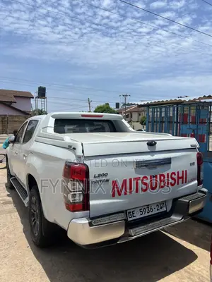 Mitsubishi L200 2022 White