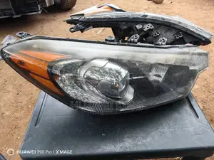 Kia Forte 2016 Headlight
