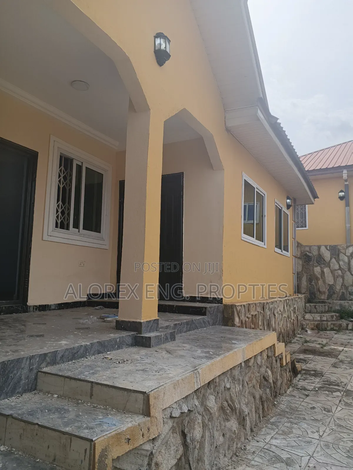 Furnished 3bdrm House in Oyarifa, Ghana Flag for rent