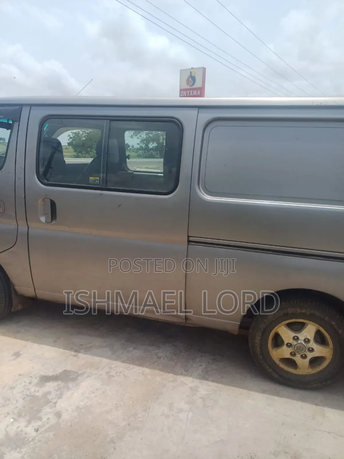 Nissan Caravan (Urvan) 2015 Grey