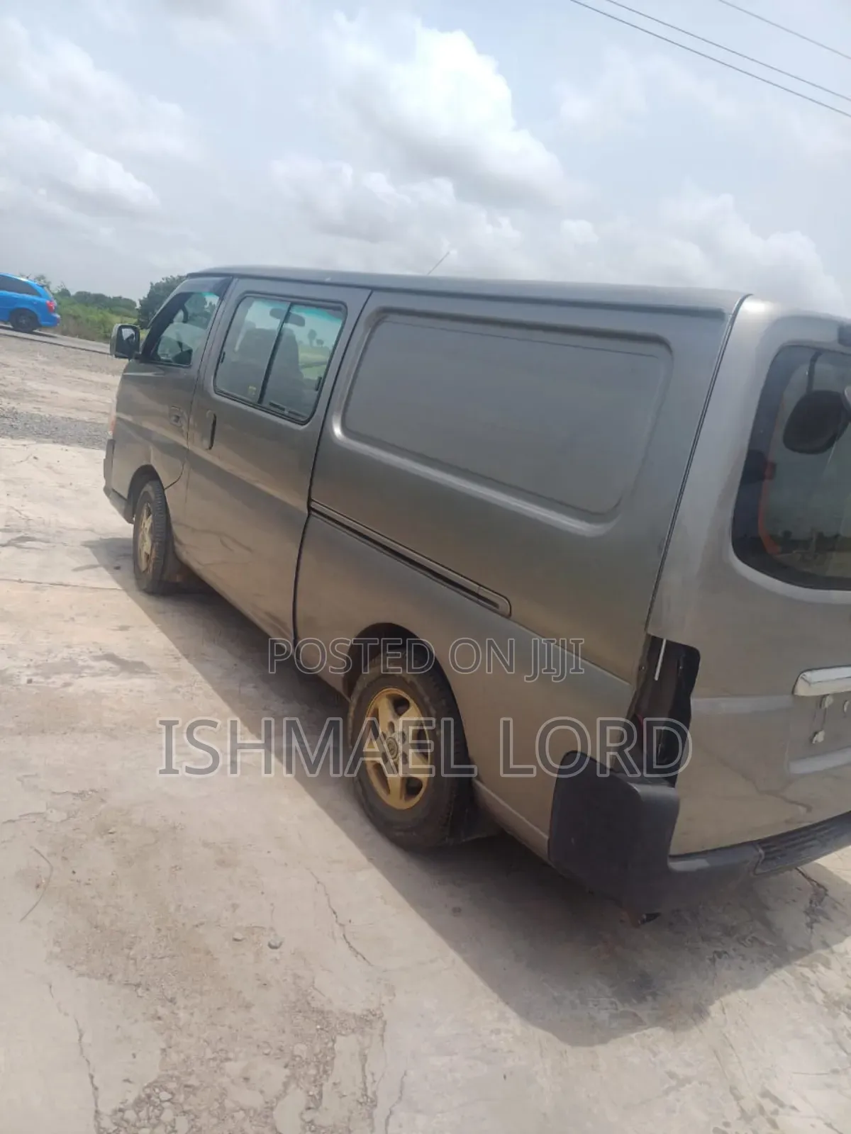 Nissan Caravan (Urvan) 2015 Grey