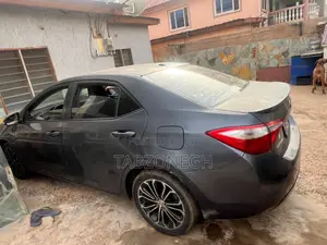 Toyota Corolla 2016 Black