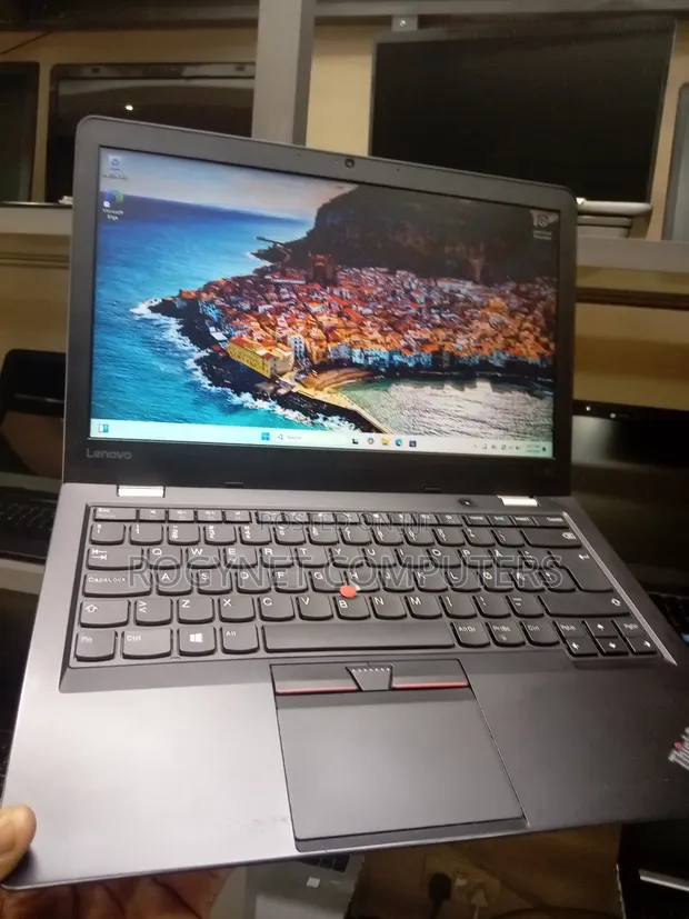 Core I3 7th Gen Thinkpad 13 Ssd Laptop Lenovo ThinkPad 13 8GB