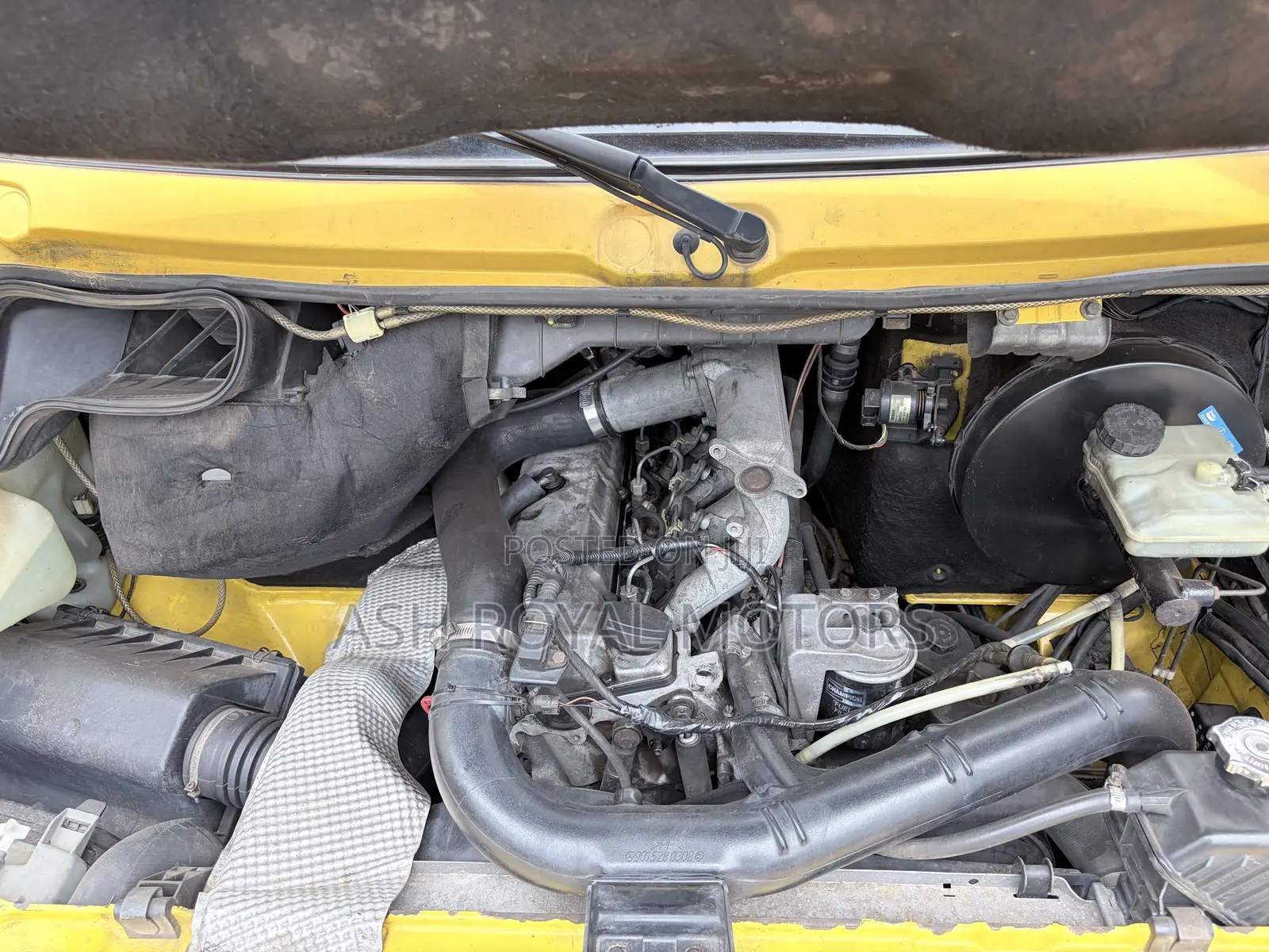 Mercedes-Benz Sprinter 1998 Yellow