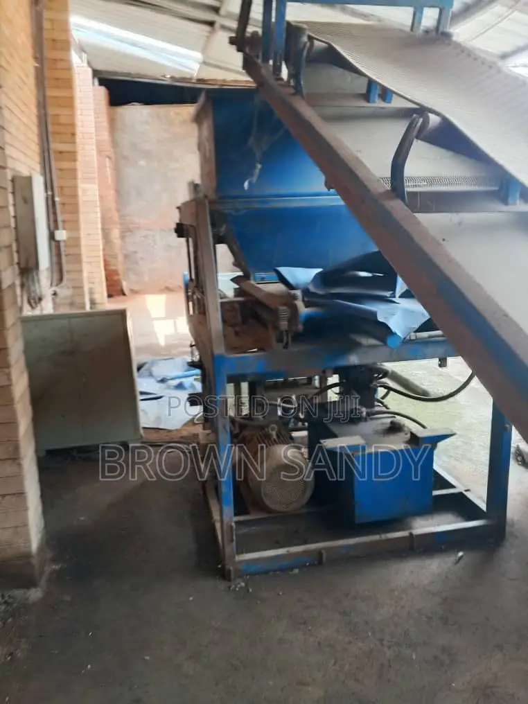 Qt4-10 Automatic Hydraulic Soil