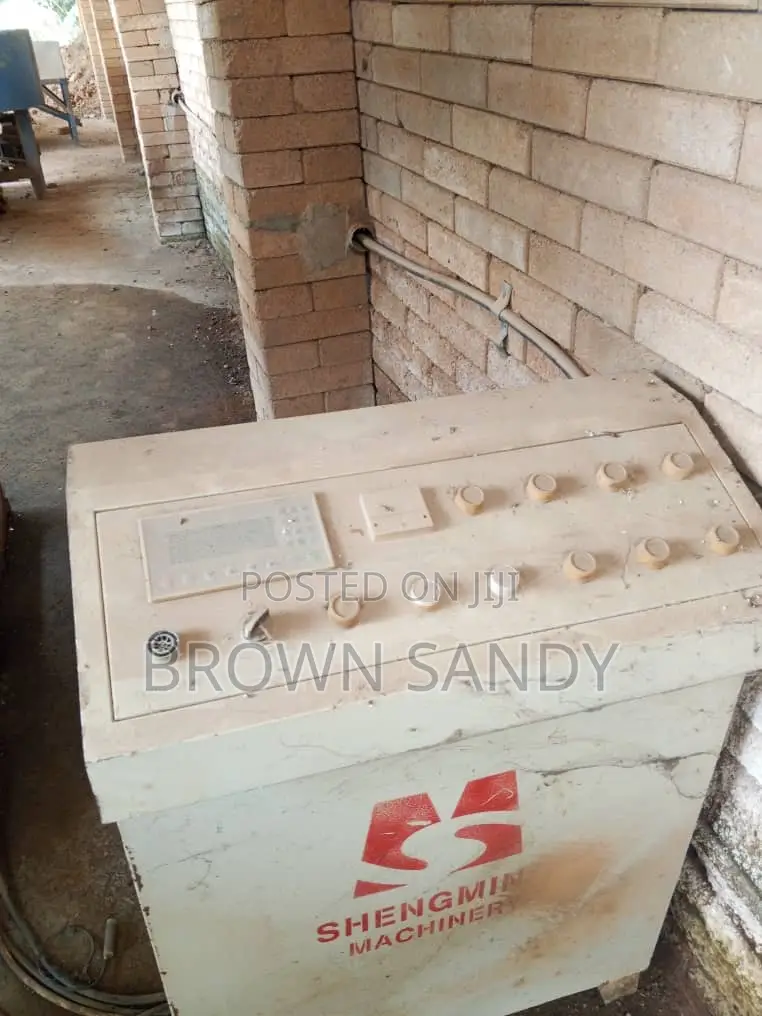 Qt4-10 Automatic Hydraulic Soil