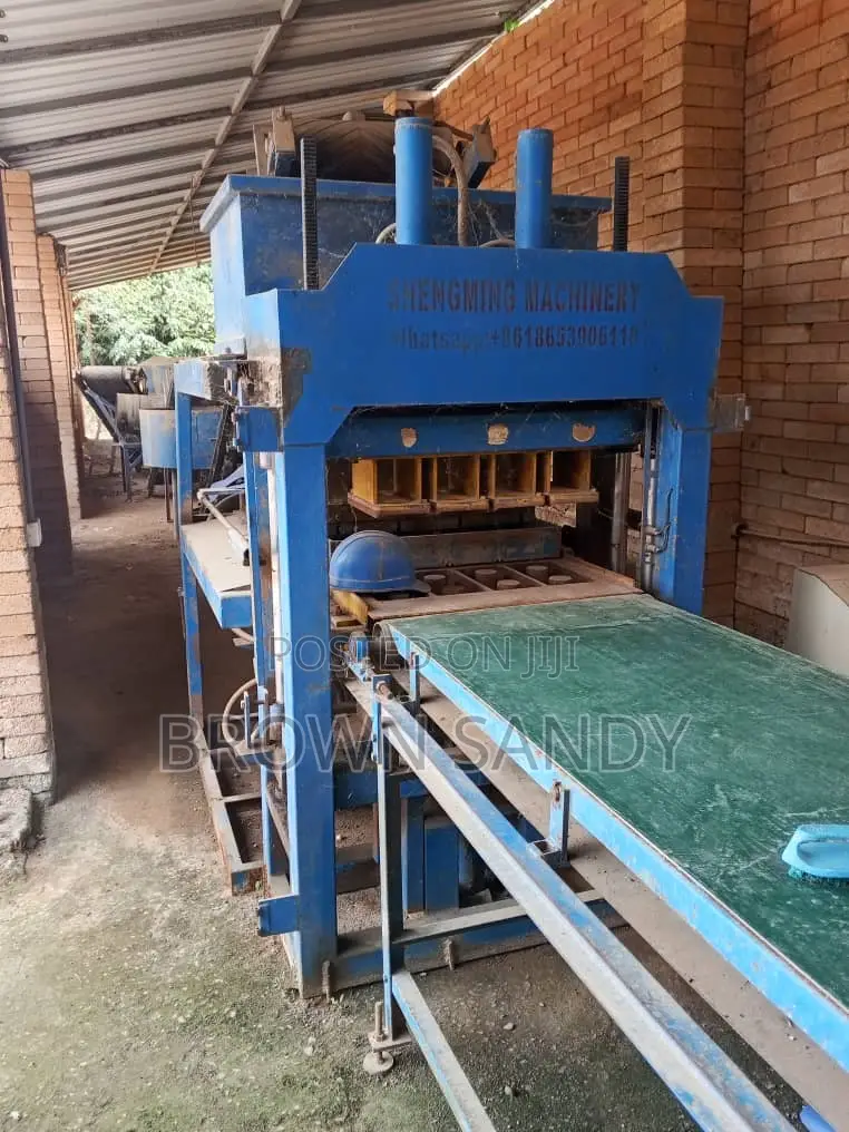 Qt4-10 Automatic Hydraulic Soil
