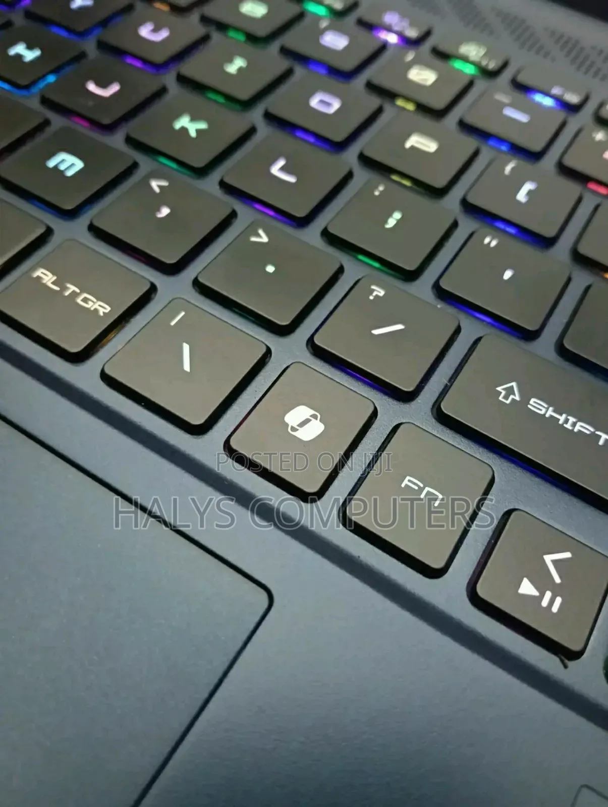 New Laptop MSI Stealth 16 AI Studio 16GB Intel Core 7 SSD 1T
