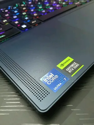 New Laptop MSI Stealth 16 AI Studio 16GB Intel Core 7 SSD 1T