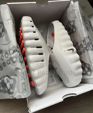 Nike Mind 001