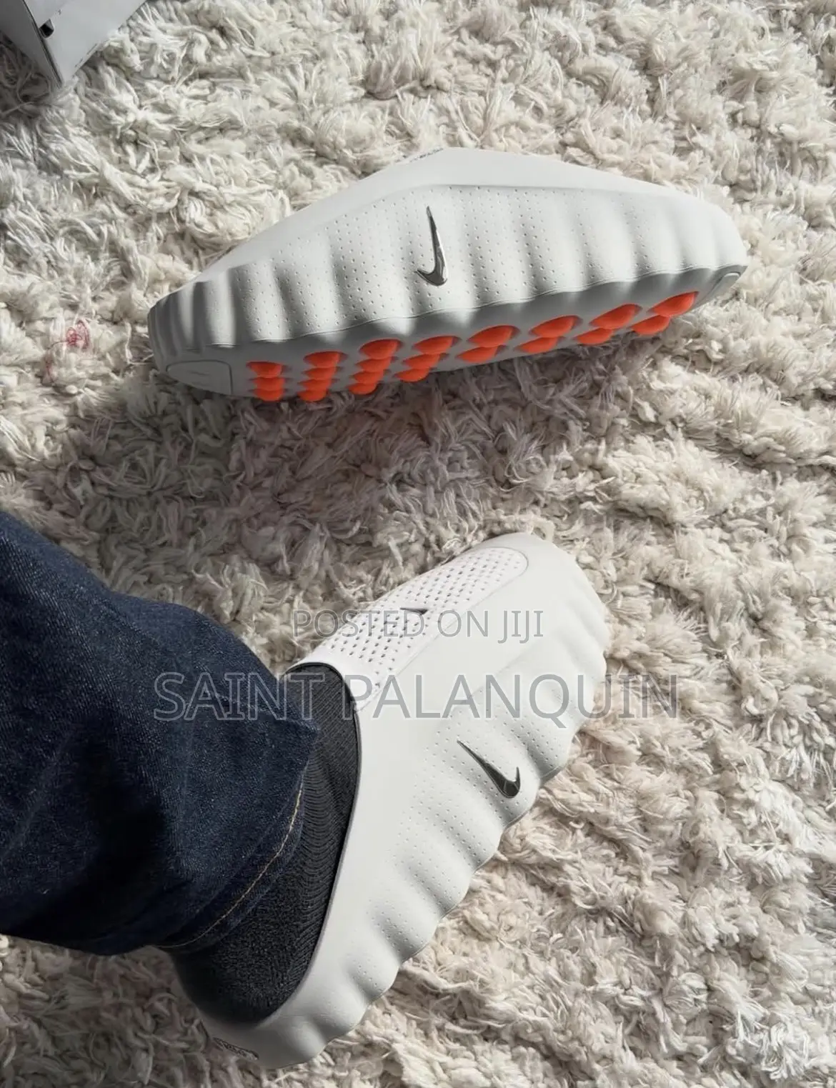 Nike Mind 001