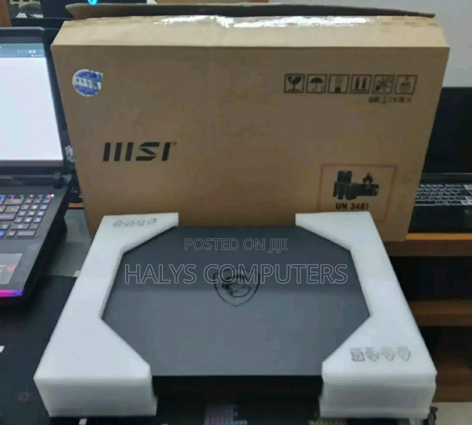 New Laptop MSI GF65 Thin 10UE 16GB Intel Core i7 SSD 1T