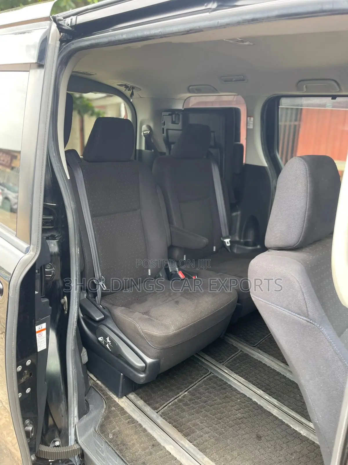 Toyota Voxy SV Premium 2014 Black