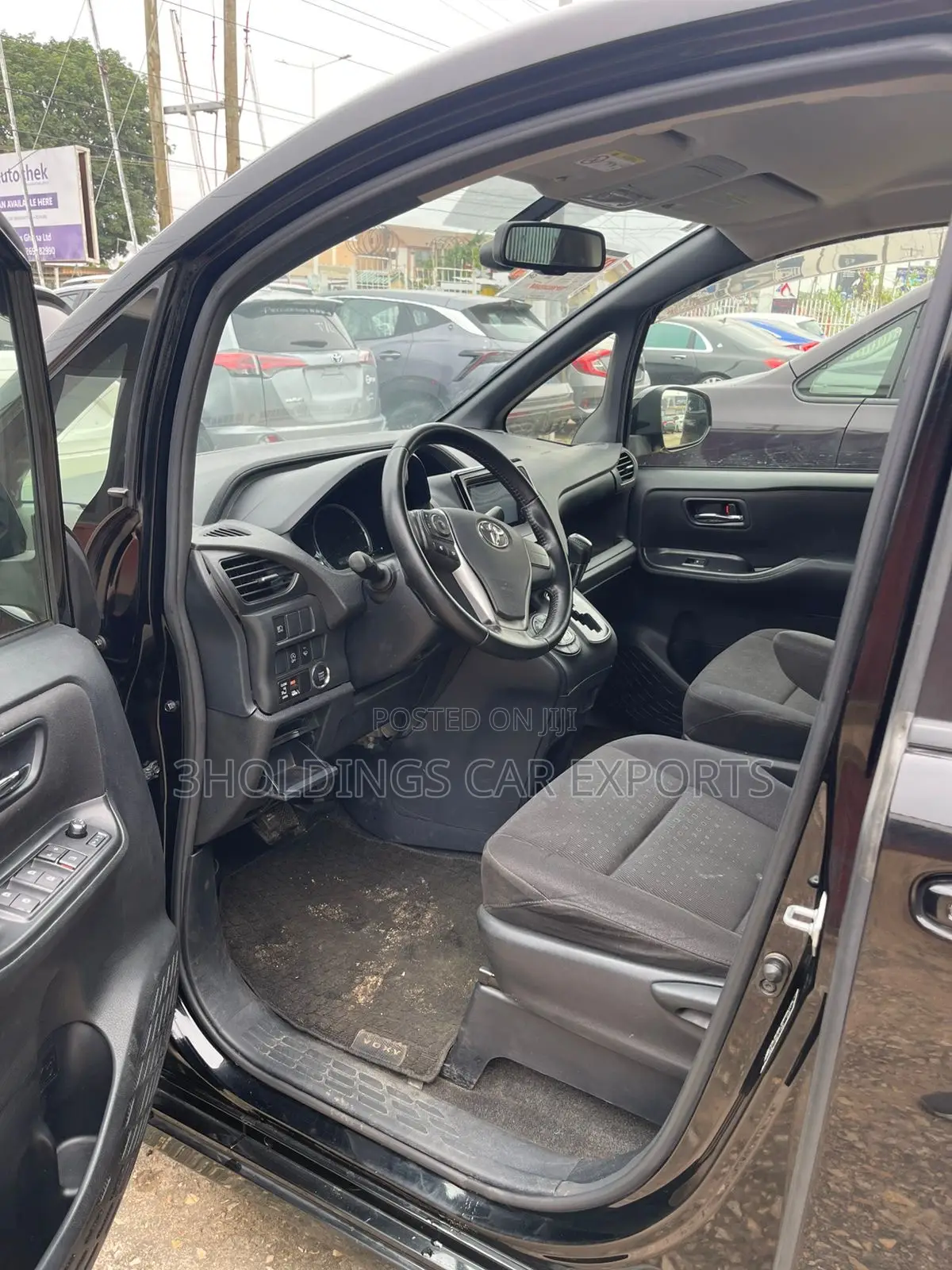 Toyota Voxy SV Premium 2014 Black