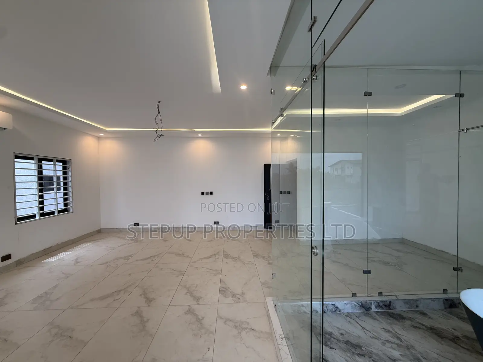 5bdrm House in East Legon Hills for sale