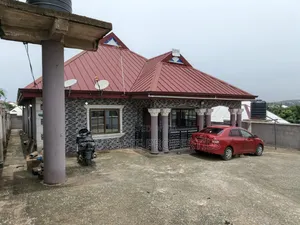 5bdrm House in Atimatim Maase, Kumasi Metropolitan for sale