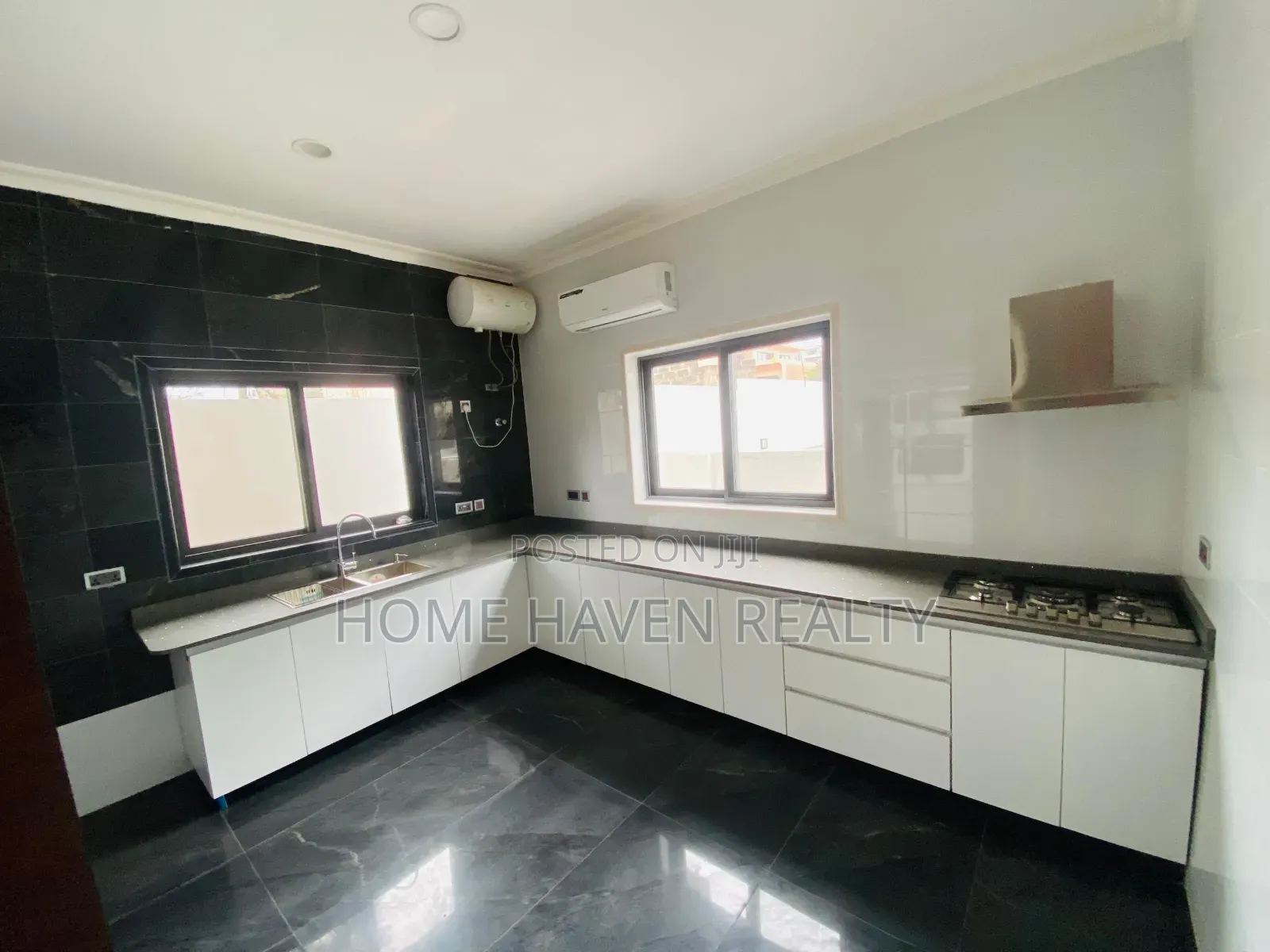 4bdrm House in Airport Residentials for rent