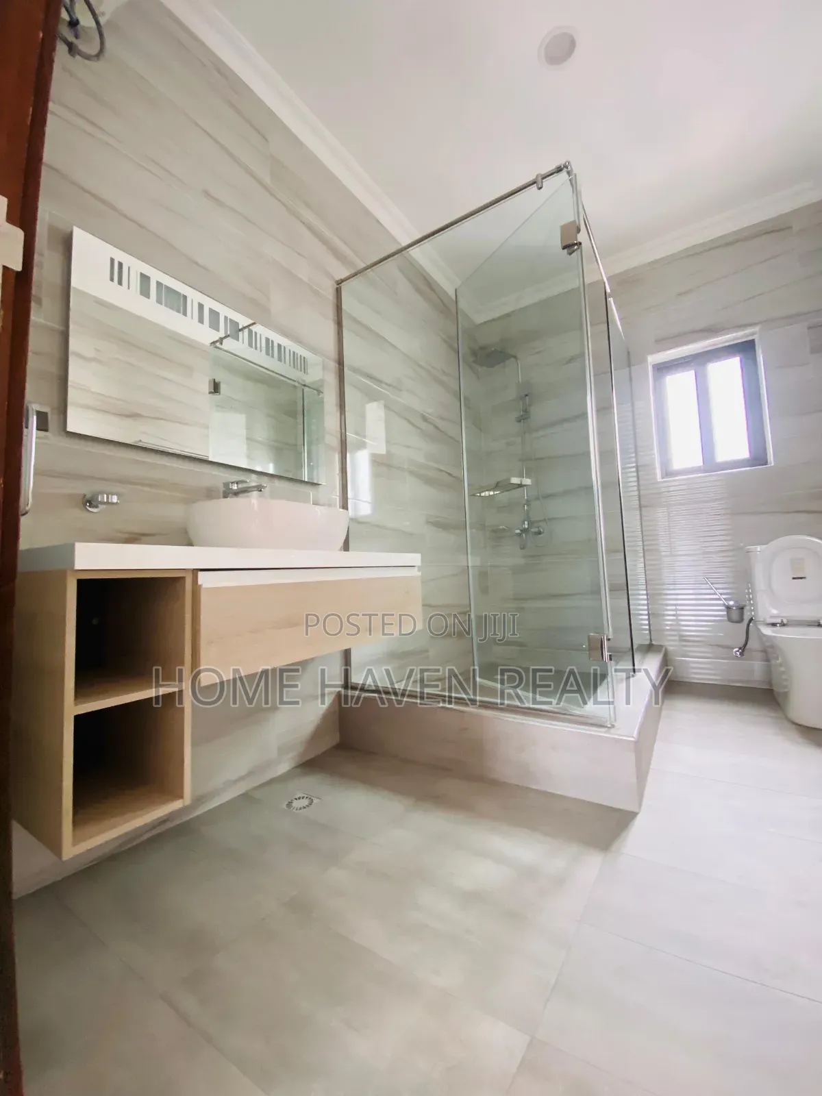 4bdrm House in Airport Residentials for rent