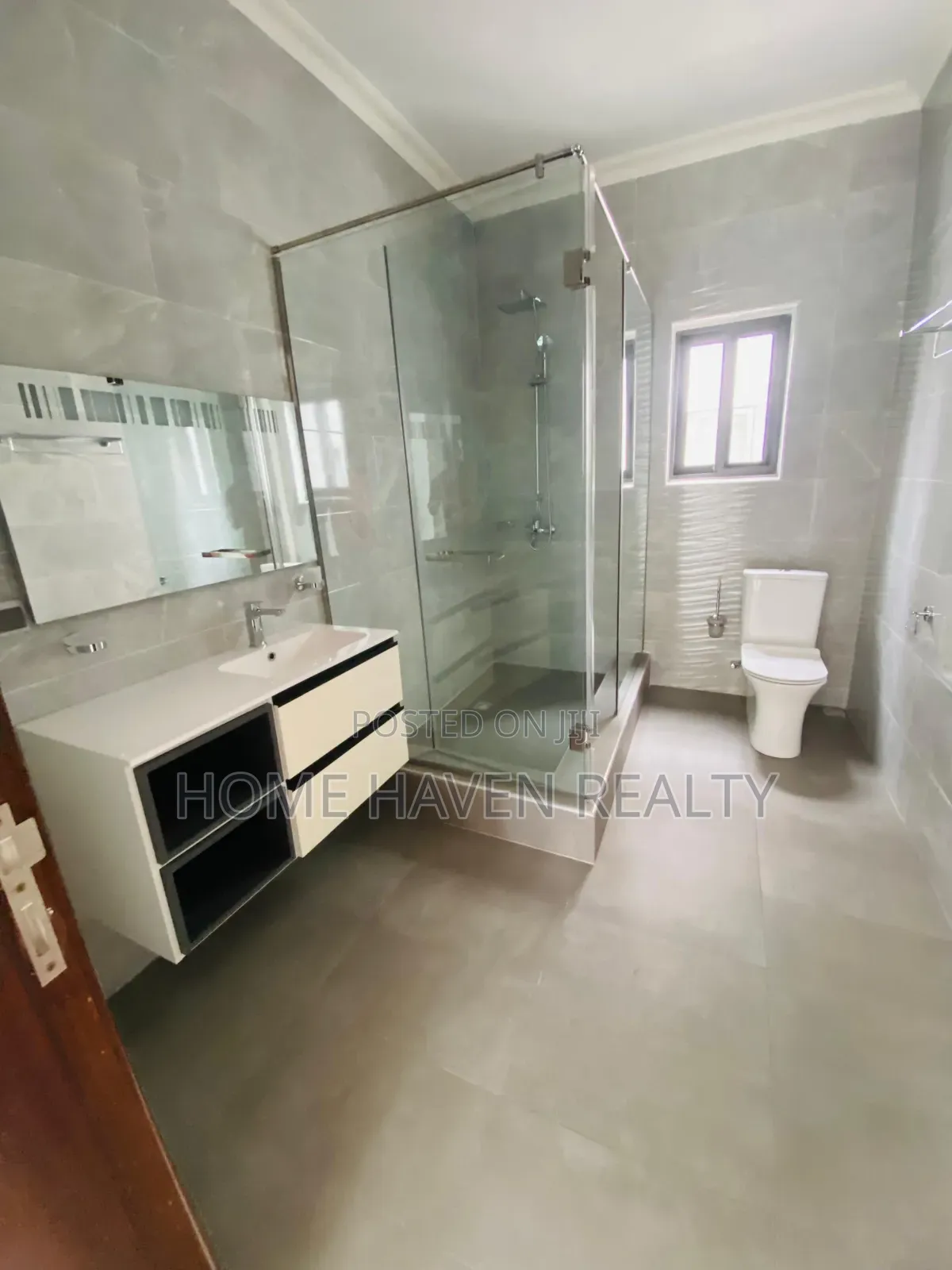 4bdrm House in Airport Residentials for rent