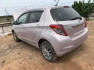Toyota Vitz 2012 Brown