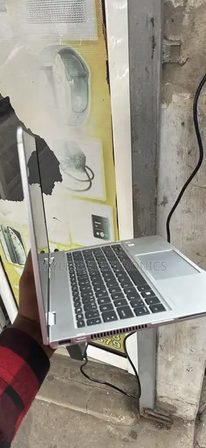 Laptop HP EliteBook 830 G6 8GB Intel Core i5 SSD 256GB