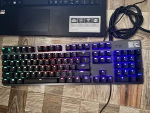 Logitech G512 Carbon Lightsync RGB Mechanical Gaming Keyboard