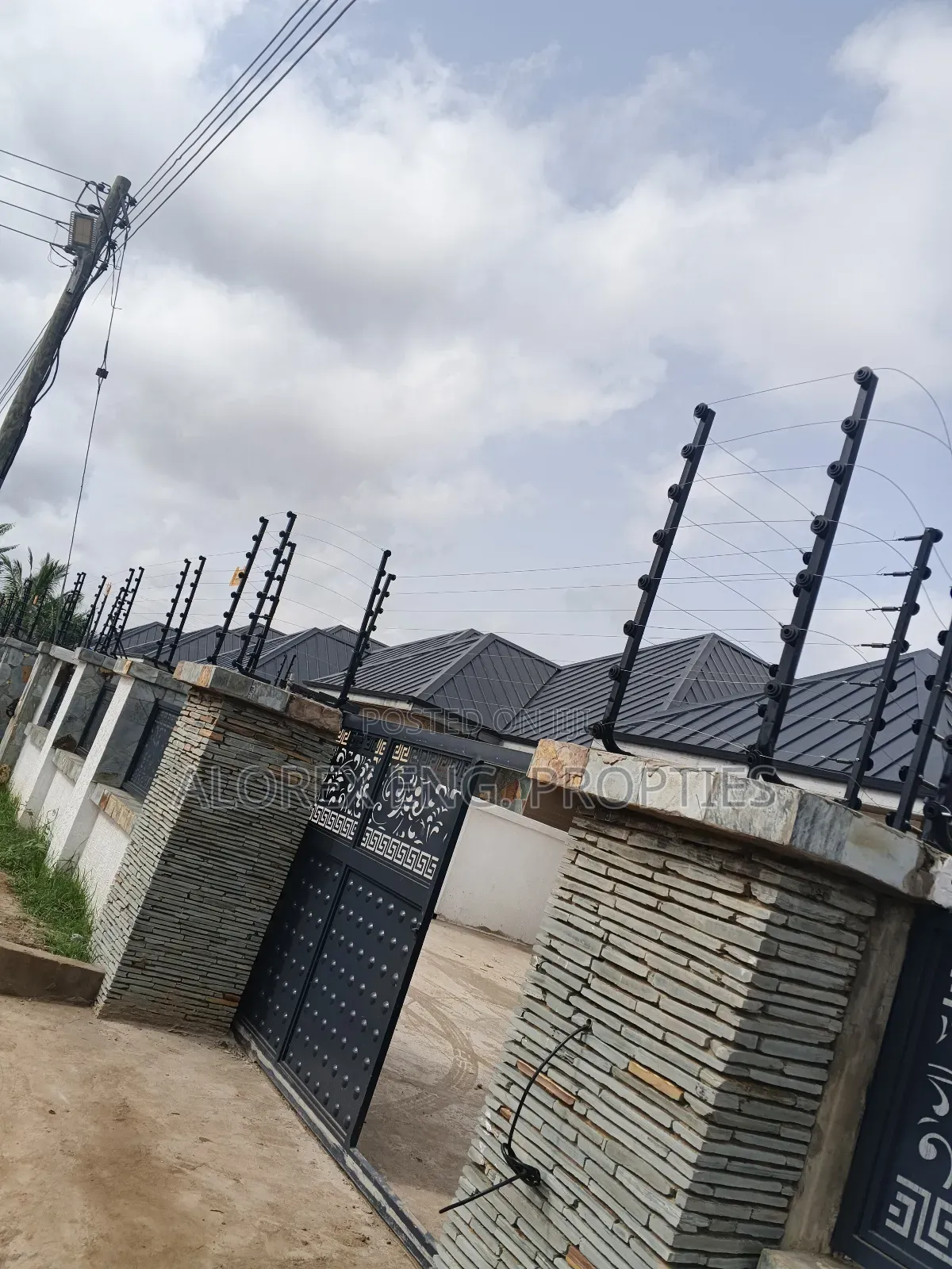 3bdrm House in Ashieyie $160K, Frafraha for sale