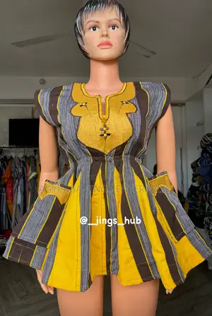 Ladies Smock Top in Yellow and Brown