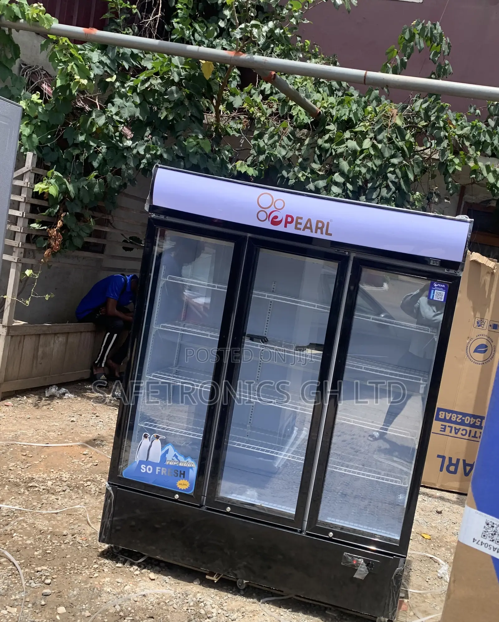 Shop New Glass Display Pearl PVC-150 Three Doors 950 Liters Fridge