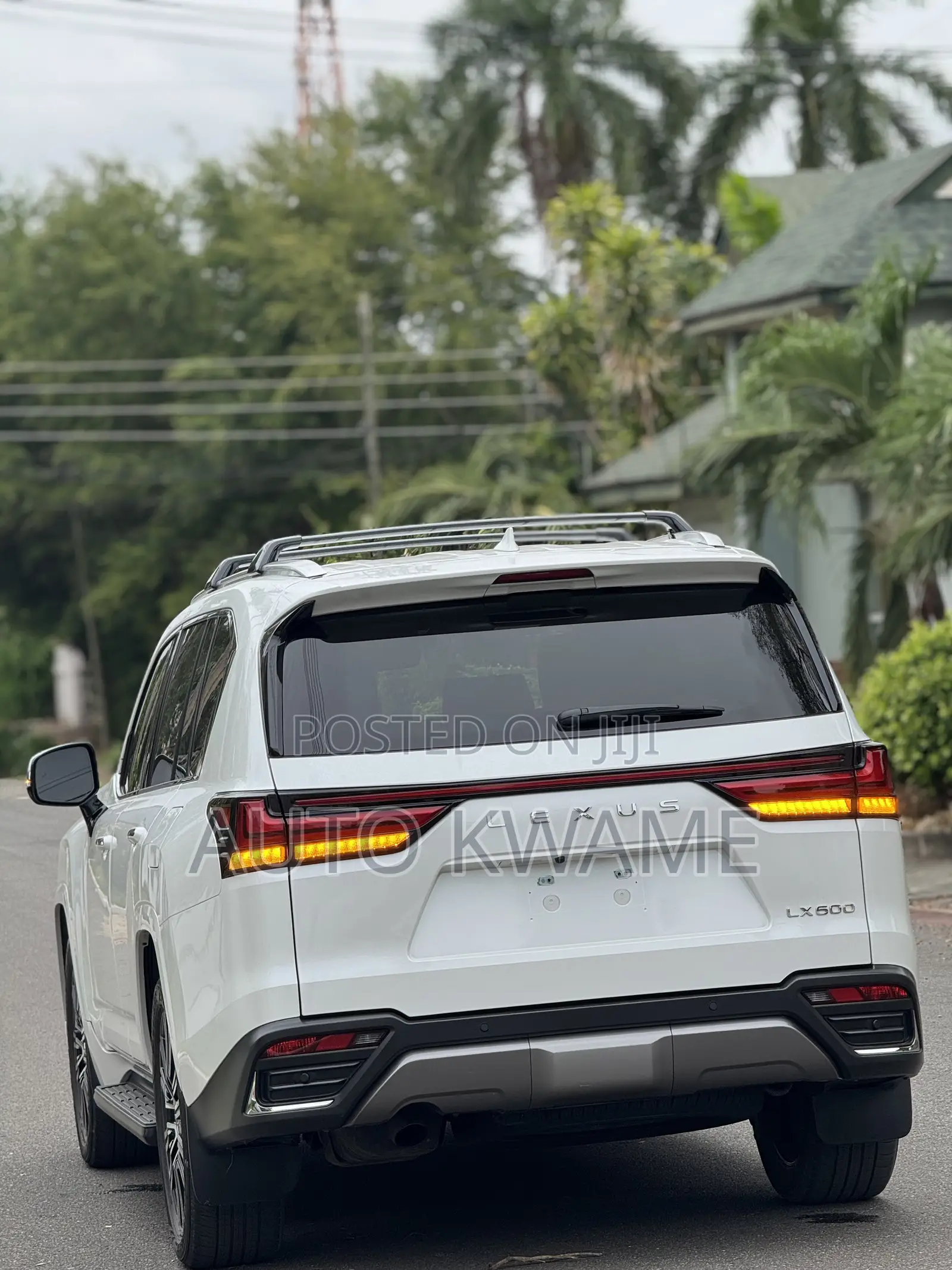 Lexus LX LX 600 2023 White
