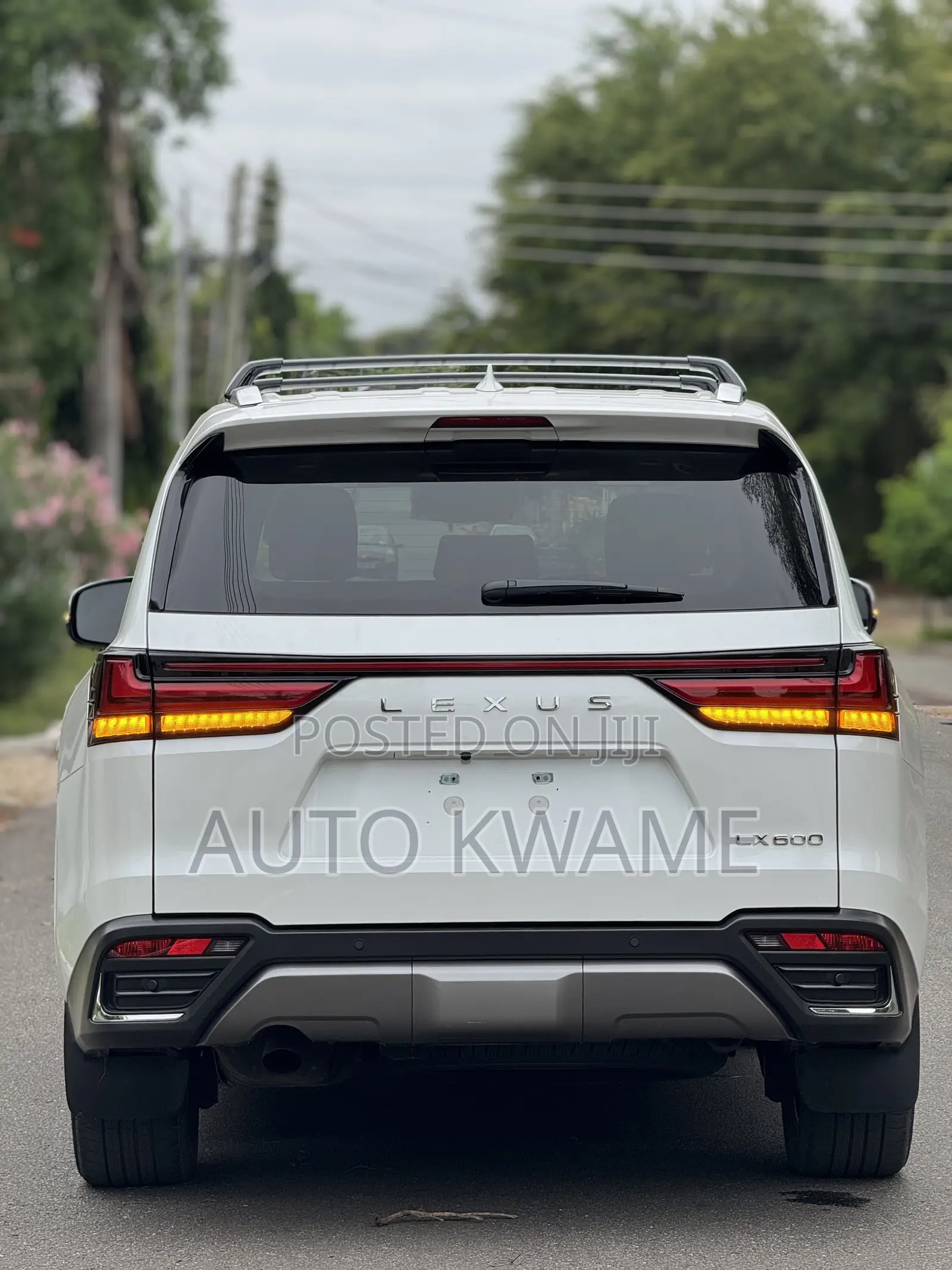 Lexus LX LX 600 2023 White