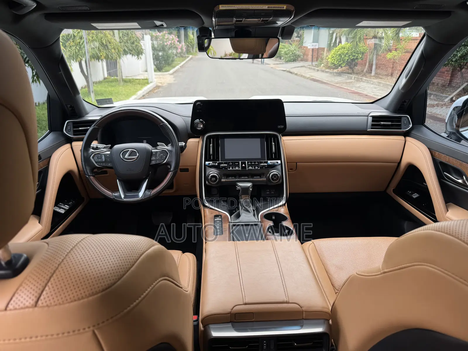 Lexus LX LX 600 2023 White