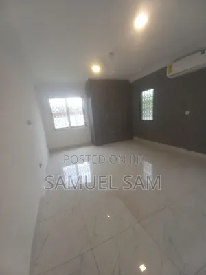 3bdrm House in Tema Golf City for sale