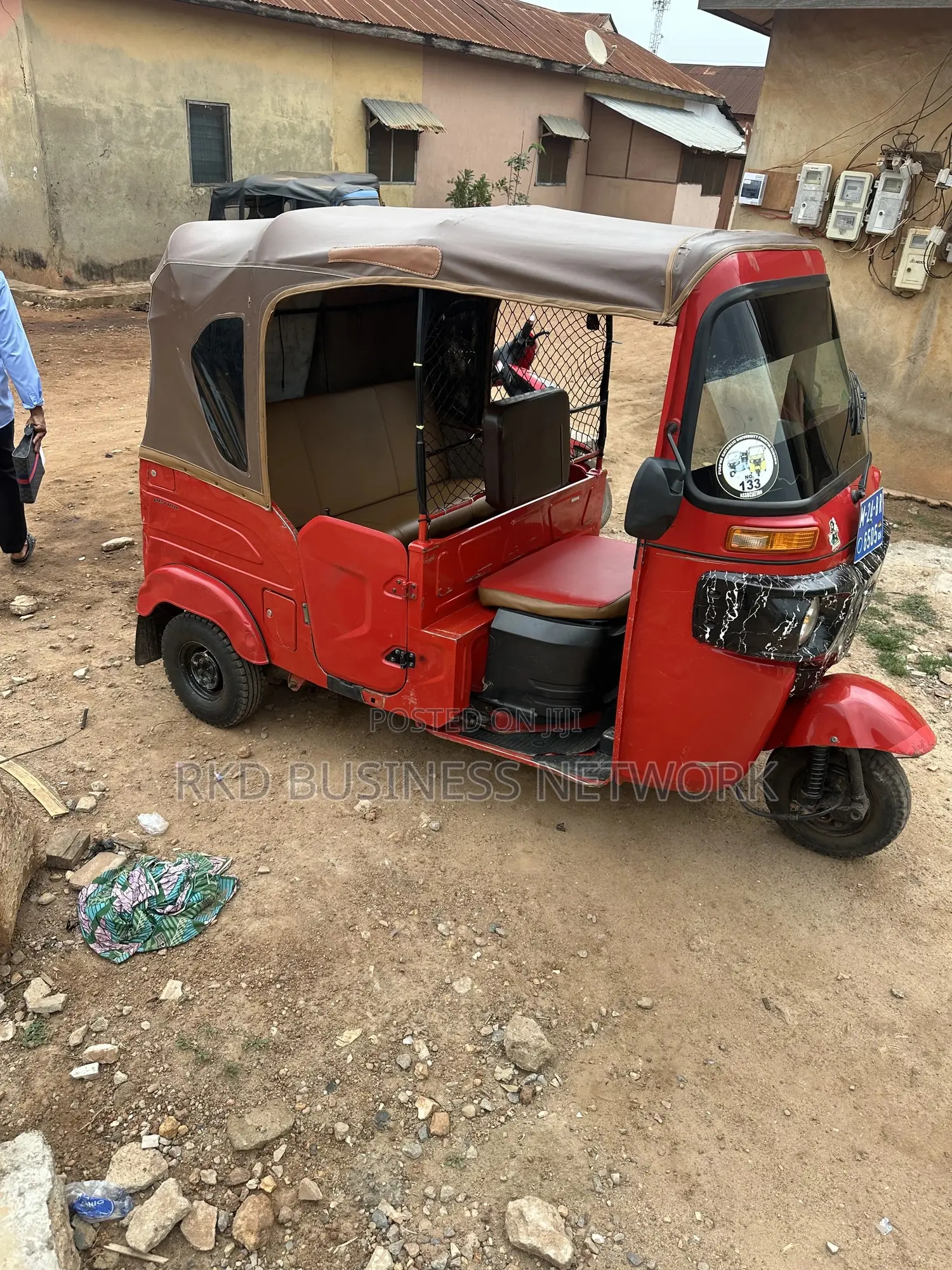 Bajaj RE 2024 Red