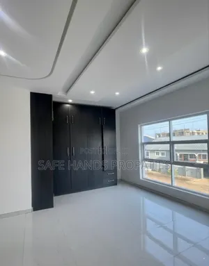 4bdrm House in Accra Metropolitan for sale