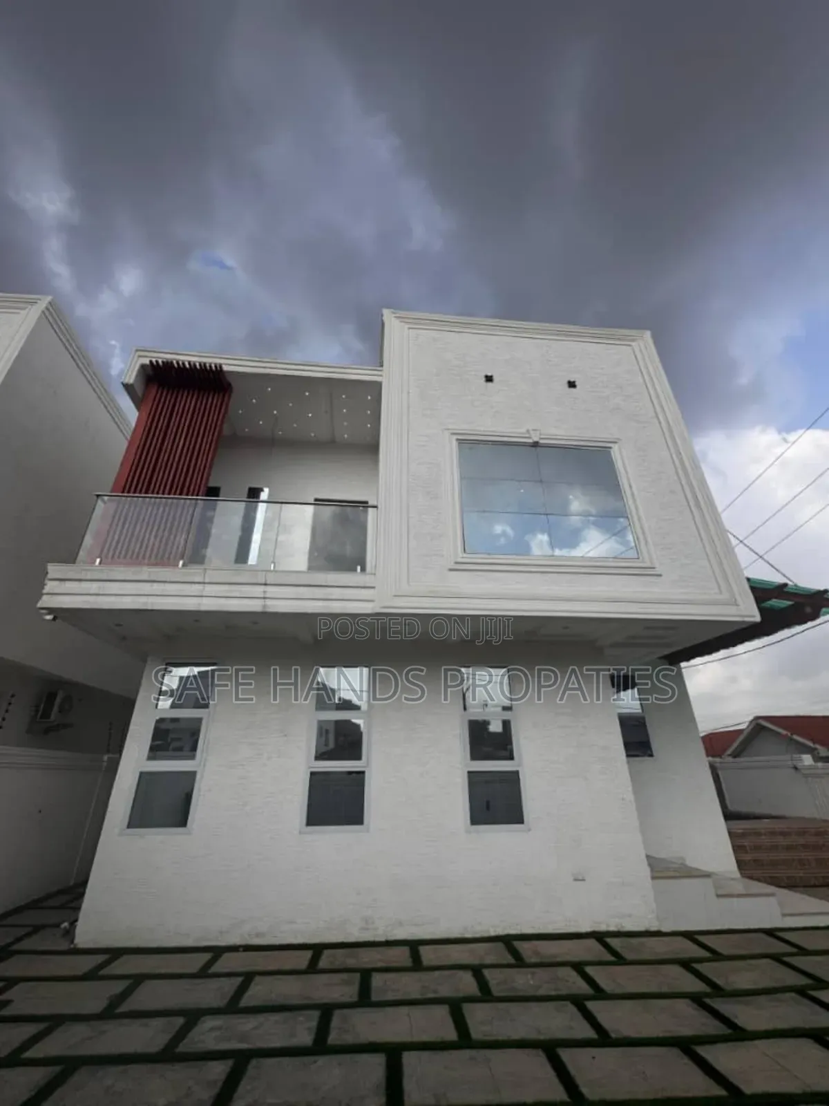 4bdrm House in Accra Metropolitan for sale