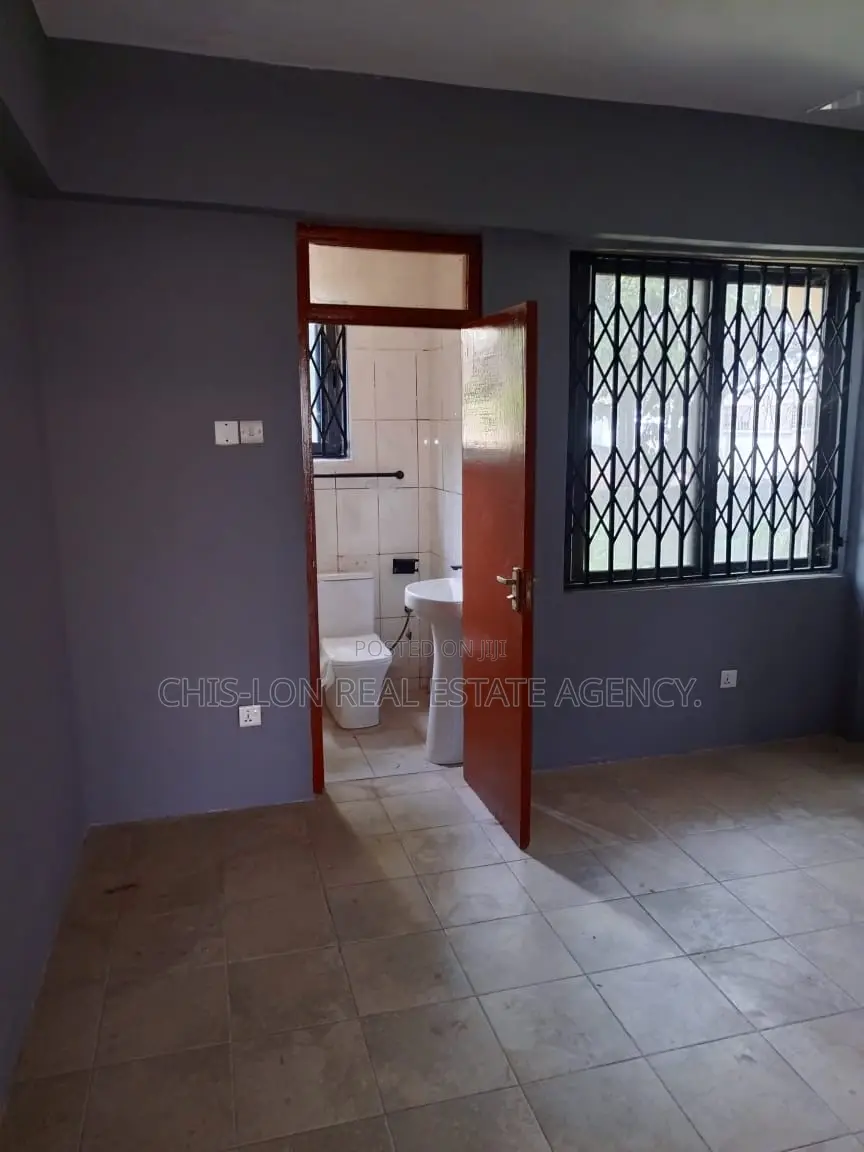 2bdrm Apartment in Santa Maria Hospital, School Complex Area for rent