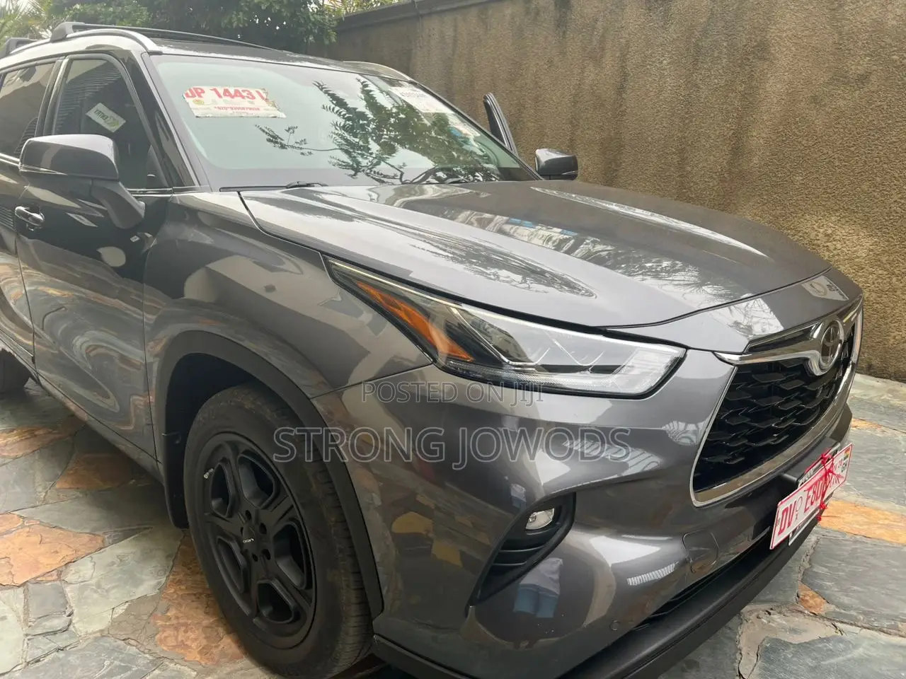 Toyota Highlander Limited 2022 Gray