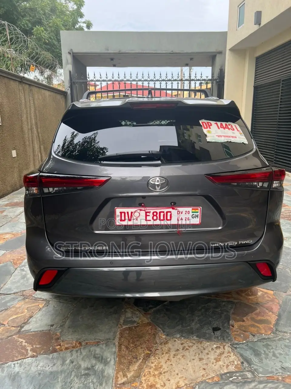Toyota Highlander Limited 2022 Gray