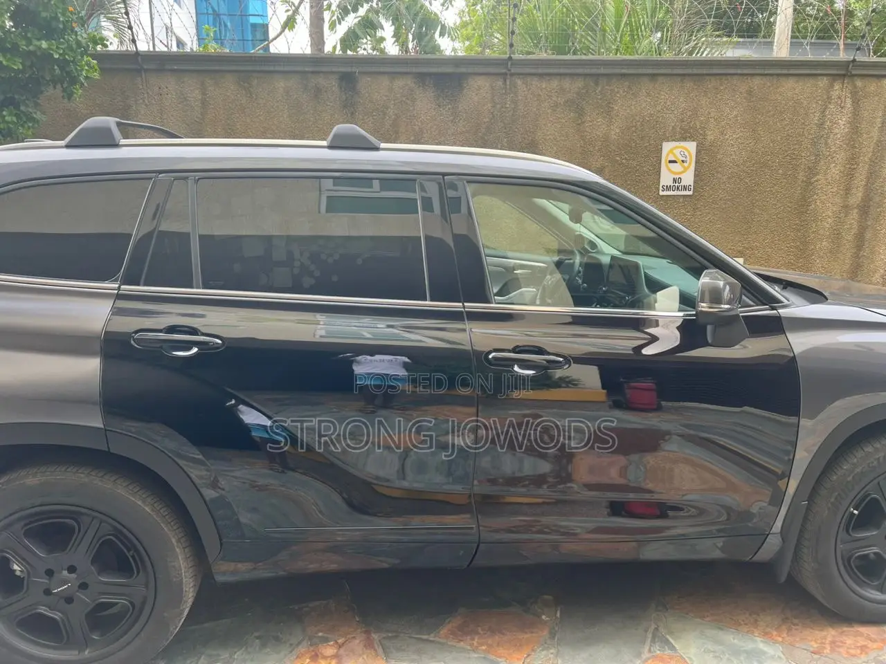 Toyota Highlander Limited 2022 Gray