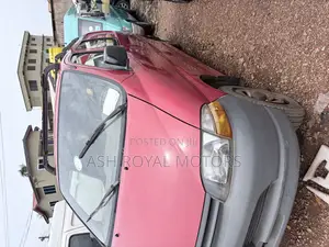 Toyota HiAce 1998 Red