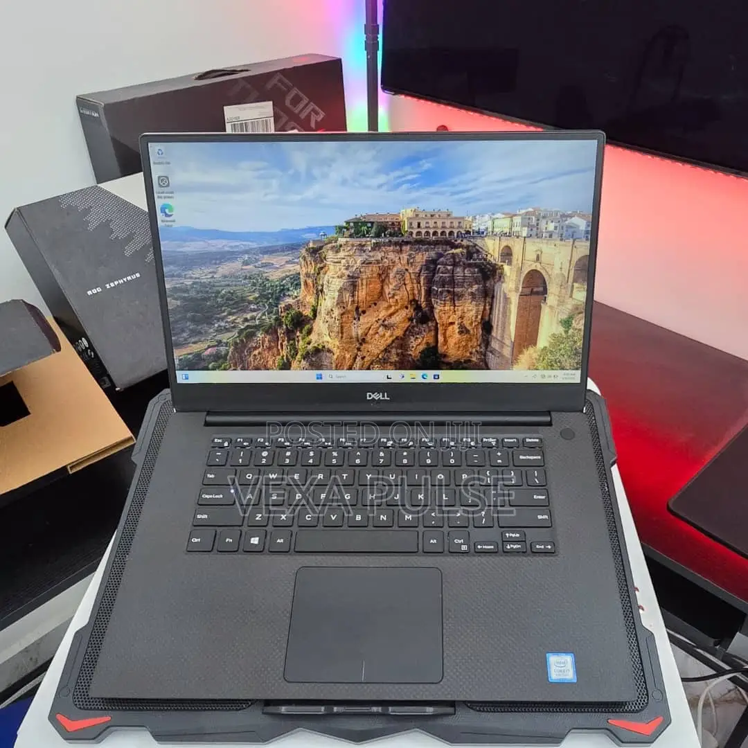 Laptop Dell Precision 5530 16GB Intel Core i7 SSD 512GB