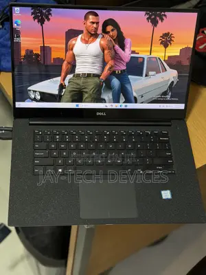 Laptop Dell Precision 5520 16GB Intel Core i7 SSD 512GB