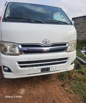 Toyota Grand HiAce 2012 White