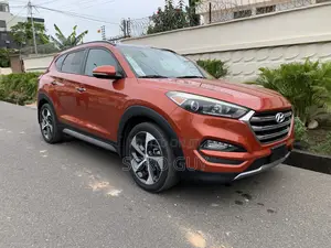 Hyundai Tucson 2017 Orange